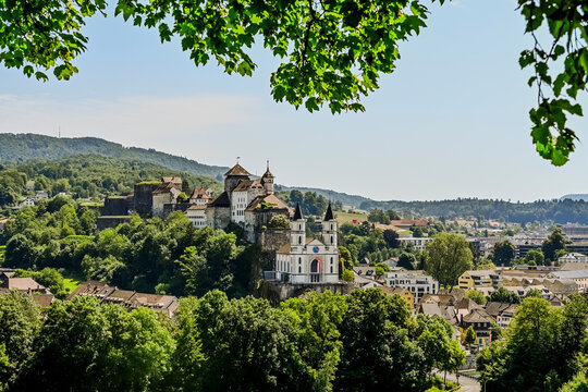 Aarburg, Kirche, Festung, Aare, Fluss, Altstadt, Altstadth&auml;user, Aargau, Zofingen, Aussichtspunkt, Sommer, Sommertag, Sommerwanderung, Schweiz