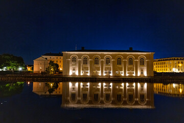 Naklejka premium Walking the streets of Kalmar in the evening