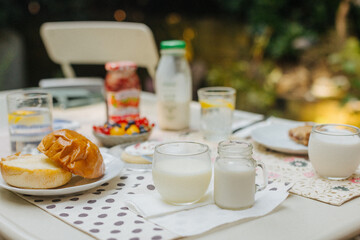 almond milk or milk for breakfast