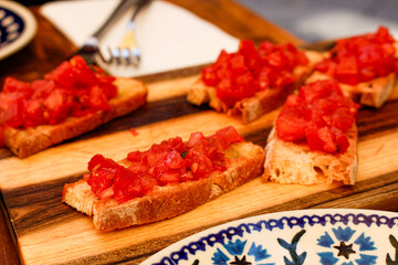 bruschetta tomatoes on bread