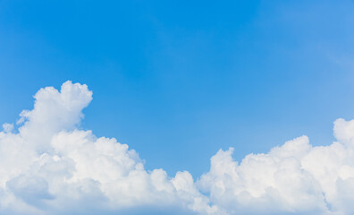 Blue sky on a sunny day. white cumulus clouds