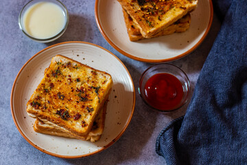 Delicious Homemade Garlic Bread Recipe, Perfectly Buttery serve with sauces.