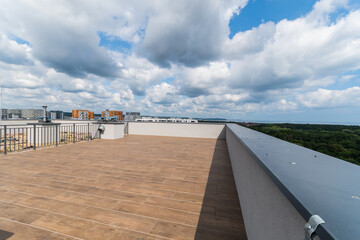 Dach z widokiem na morze © Marcin