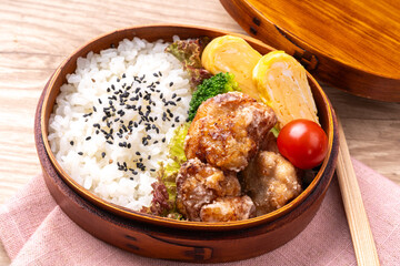 唐揚げ弁当（塩麹唐揚げ）