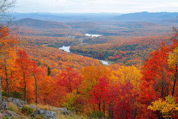 Fototapeta premium A panoramic view from a hilltop in autumn.