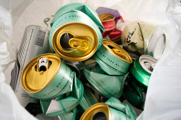 Latas recicladas