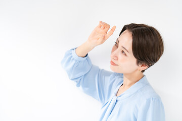 紫外線を気にする女性
