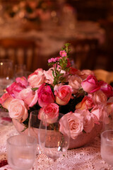 bouquet on the table, bouquet of flowers, bouquet of pink flowers, decoration with flowers, table with flower arrangement, table with flowers	