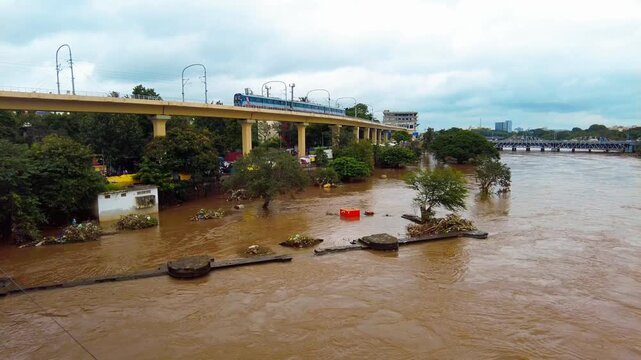 Heavy Rains Trigger Flooding In Pune, Prompts Water Release From Khadakwasla Dam, Due to heavy rain in the city most of the road junctions are filled with stagnated water in Pune.