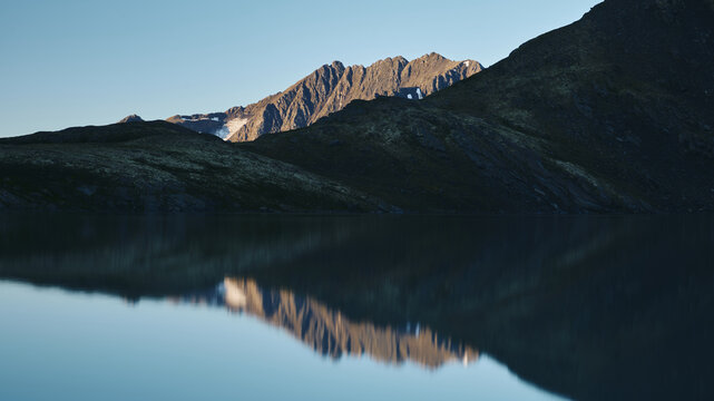 Moutain and alpine lake 