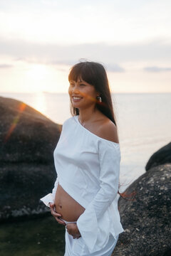Smiling pregnant woman