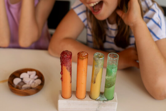 kids doing experiment