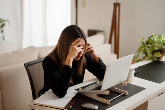 Angry Woman Talking To Customer Service
