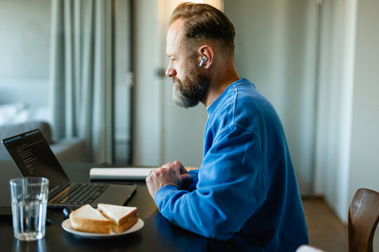 Man using a laptop
