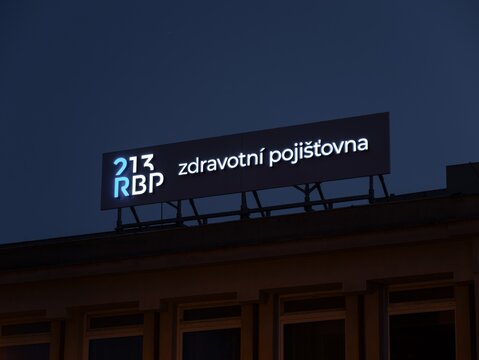 Banner of 213 RBP Czech insurance company at night
