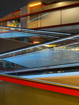 escalators