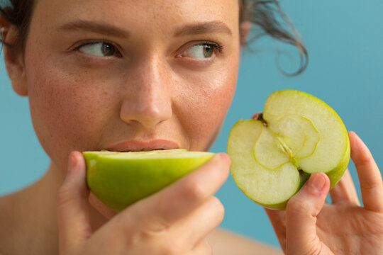 Eating granny smith