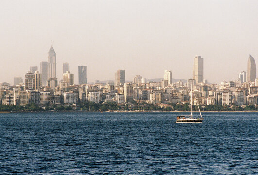 landscape sailboat against the backdrop of Istanbul