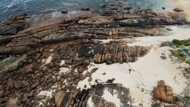 Augusta is a small, attractive town surrounded by a rugged rocky coastline. A place to get lost, get wild and return to nature.
