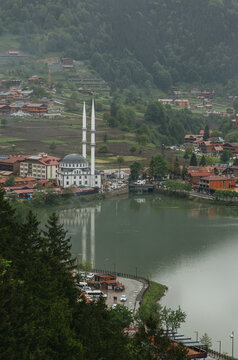 Uzung&ouml;l Village with Mosque and Lake
