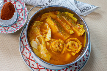 (Southern Thai Spicy Sour Yellow Curry with sea bass)
