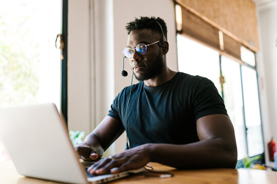 Dedicated Tech Support Specialist