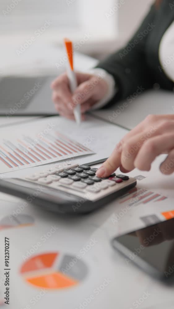 Poster i am a focused, dedicated professional currently engaged in the detailed process of financial analys