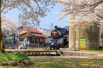 若桜にある珍しいもの、機関車、給水塔、転車台