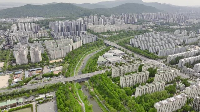 rone View of Seoul city in South Korea, gangnam financial district, Summer 60fps