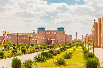 Fototapeta premium The city gate in the fortress wall of the ancient city of Khiva.
