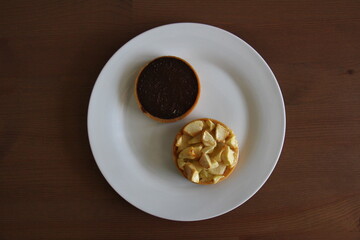 tartlet, pastry, chocolate, apple, Red fruit