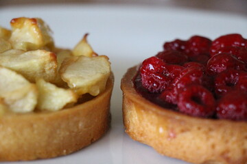 tartlet, pastry, chocolate, apple, Red fruit