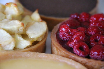 tartlet, pastry, chocolate, apple, Red fruit