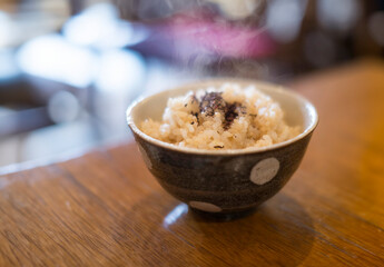 玄米ご飯にシソのふりかけ