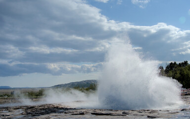 Eruption of a Geysir in Iceland in a hyperthermia area 