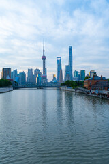 Obraz premium view of shanghai skyline at sunrise