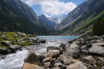 Beautiful scenery of Pyrennes National Park with Lake Lac de Gaube among mountains. France