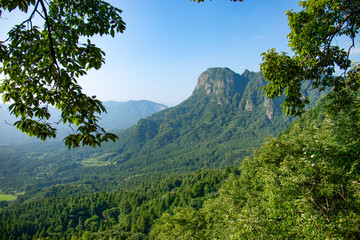 荒々しい妙義山の絶景　金鶏山　群馬県　日本