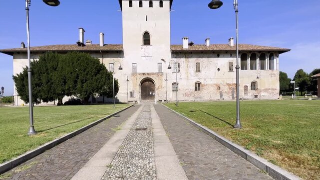 castello di cusago, italia, 8 agosto 2024
