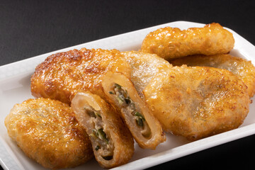 揚げ　ニラ饅頭