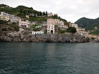 A closer look into the Mironi coastline