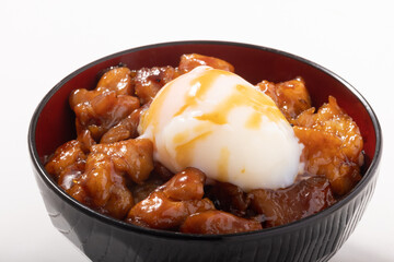 焼き鳥丼（温泉卵のせ）