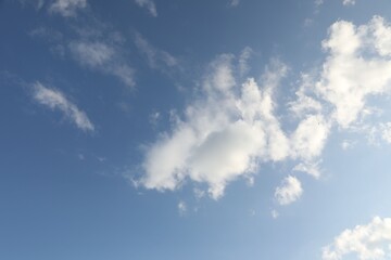 Fototapeta premium Picturesque view of blue sky with fluffy clouds