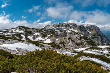 Bergpanorama vom Dachstein Krippenstein am Hallstätter See, Obertraun im Sommer Salzkammergut
