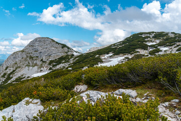 Bergpanorama vom Dachstein Krippenstein am Hallstätter See, Obertraun im Sommer Salzkammergut