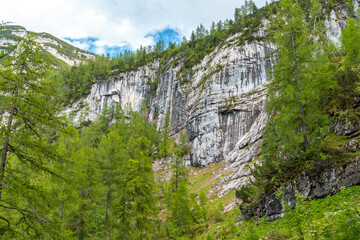 Bergpanorama vom Dachstein Krippenstein am Hallstätter See, Obertraun im Sommer Salzkammergut