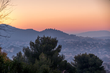 allauch au coucher du soleil - bouches du rhone - france