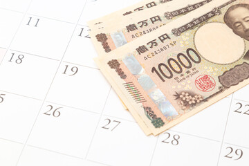 カレンダーと一万円札