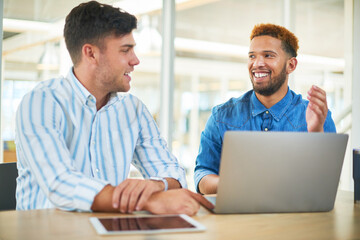 Obraz premium Business people, conversation and creative meeting with laptop for web project, support and planning. Programmer team, employee discussion and computer for app development, coding and trust in office