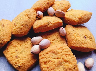 cookies with pistachios 